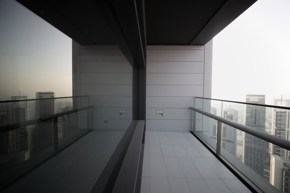 framedposter-print-balcony-in-dubai
