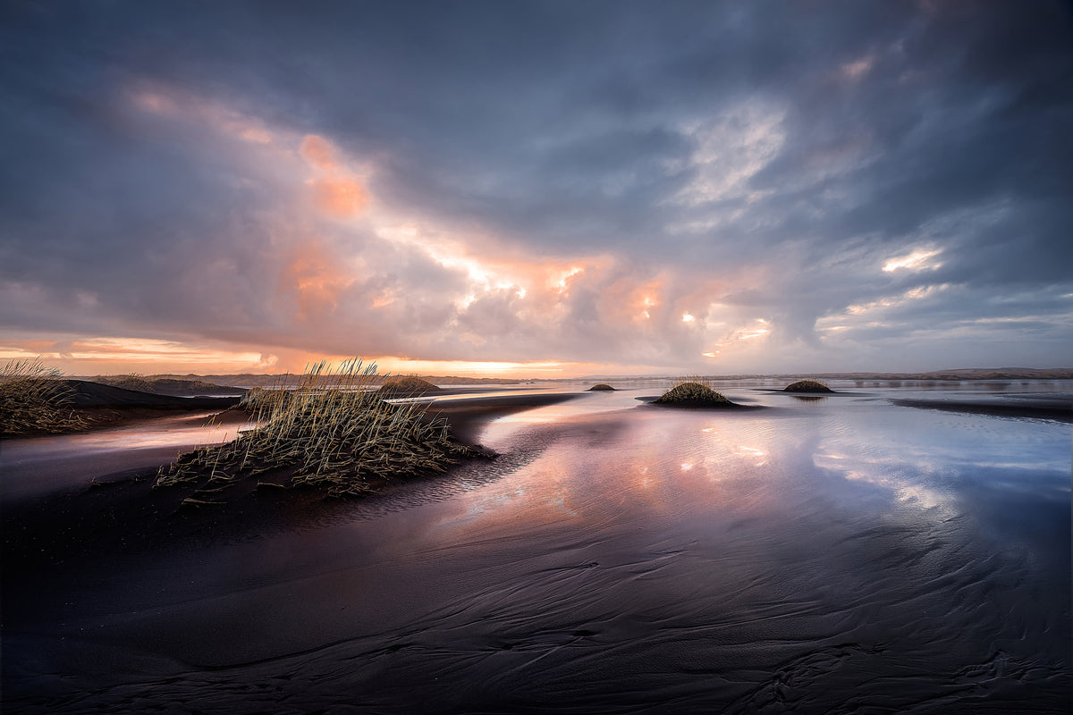 acrylic-print-black-sand