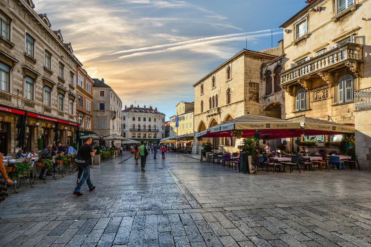 acrylic-print-shopping-street
