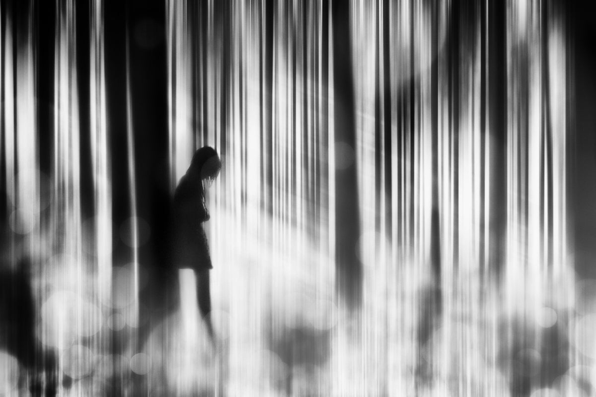 canvas-print-caught-in-the-sorrow