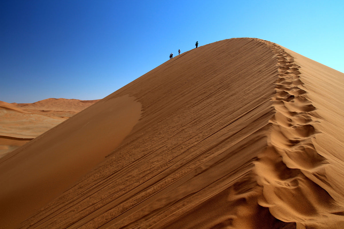 3-piece-aluminium-print-desert-hike-in-namibia