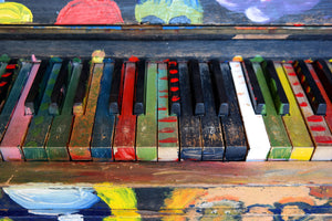 acrylic-print-colorful-piano