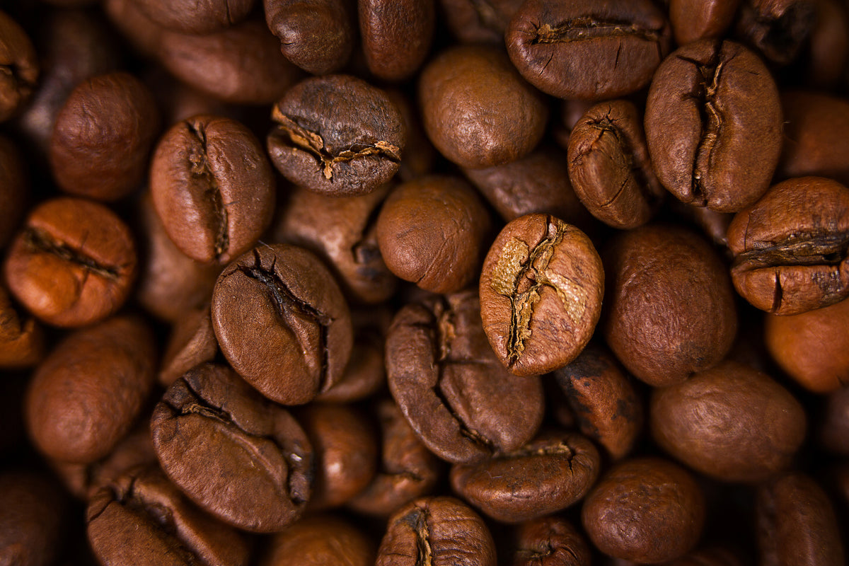 modern-3-piece-aluminium-print-close-up-coffee-beans