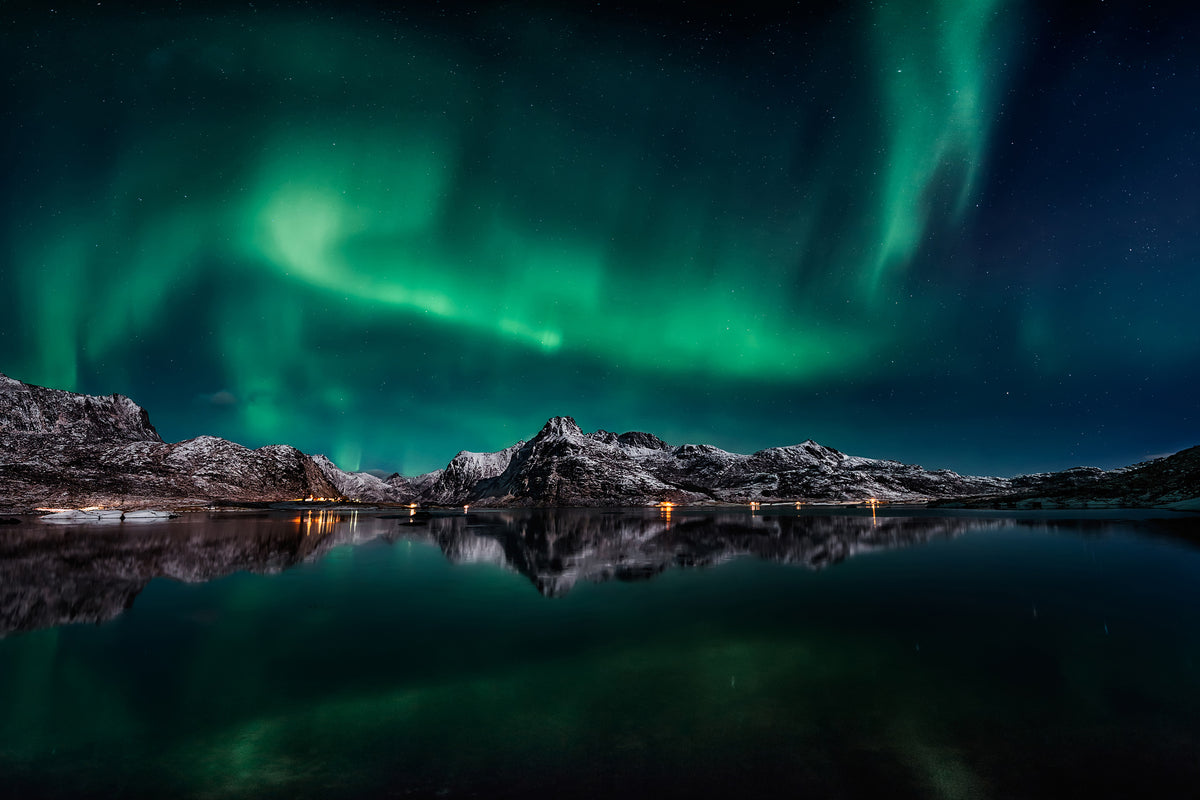 canvas-print-lofoten-aurora-reflection
