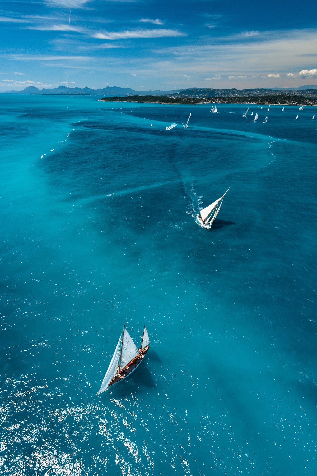 canvas-print-above-the-race-x
