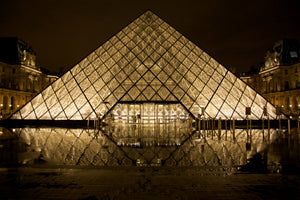3-piece-canvas-print-at-night-at-the-louvre