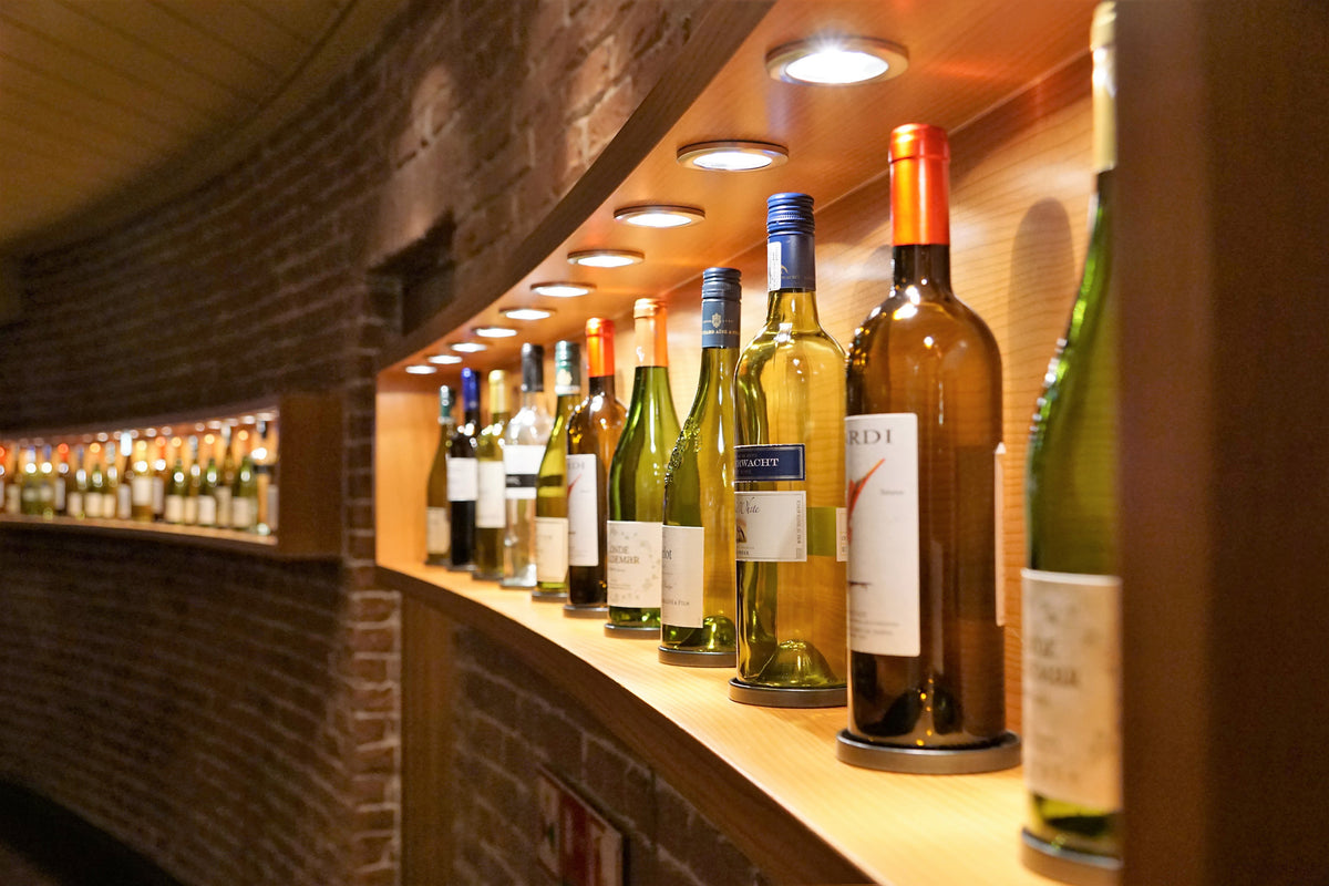 3-piece-canvas-print-in-the-wine-bar