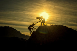 3-piece-aluminium-print-climbing-in-the-mountains