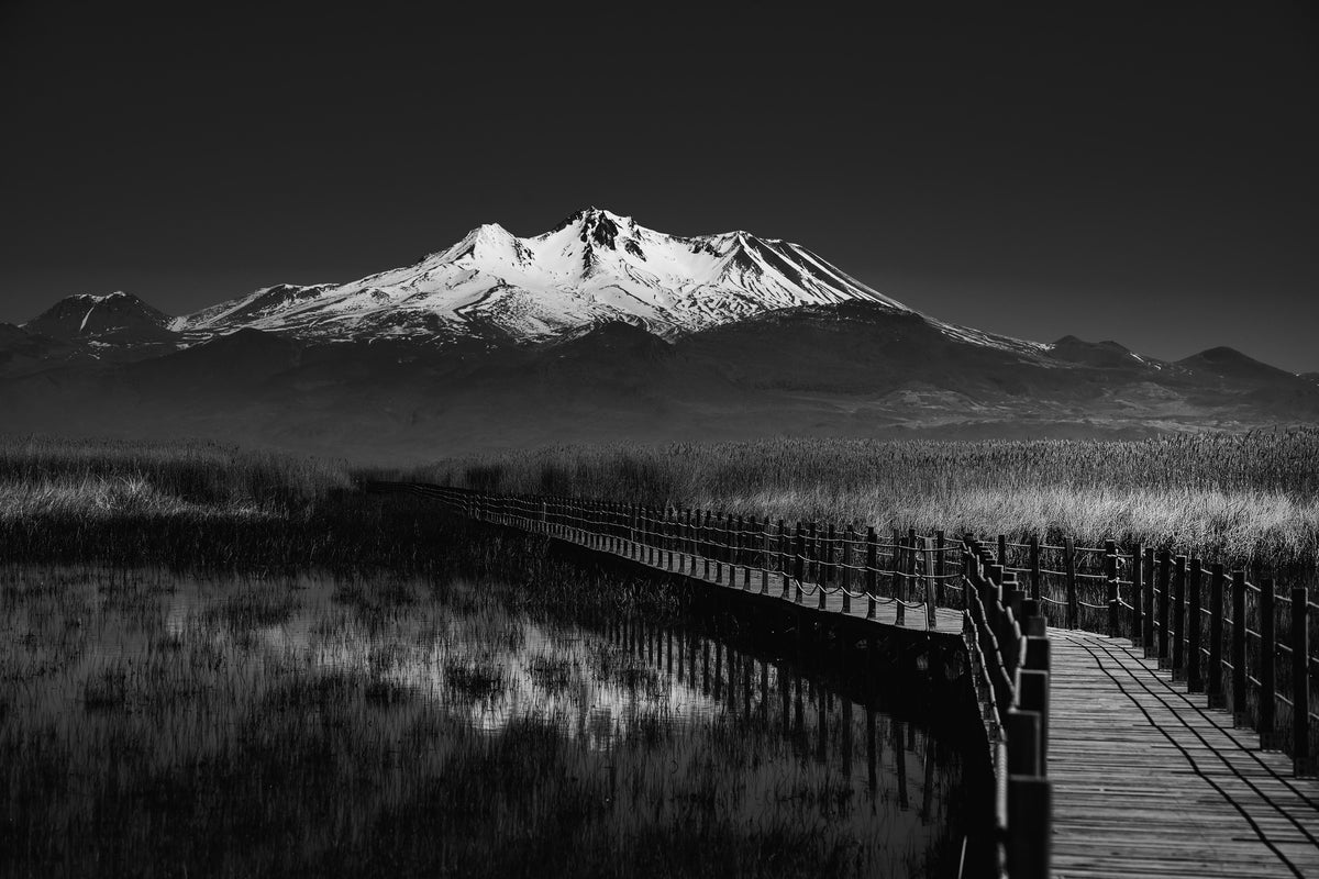 framedposter-print-road-to-mountain-x