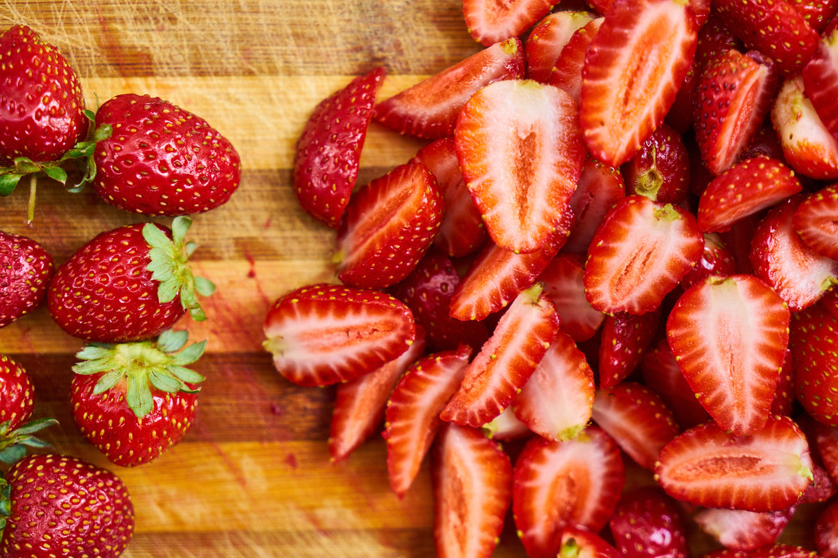 canvas-print-fresh-strawberries