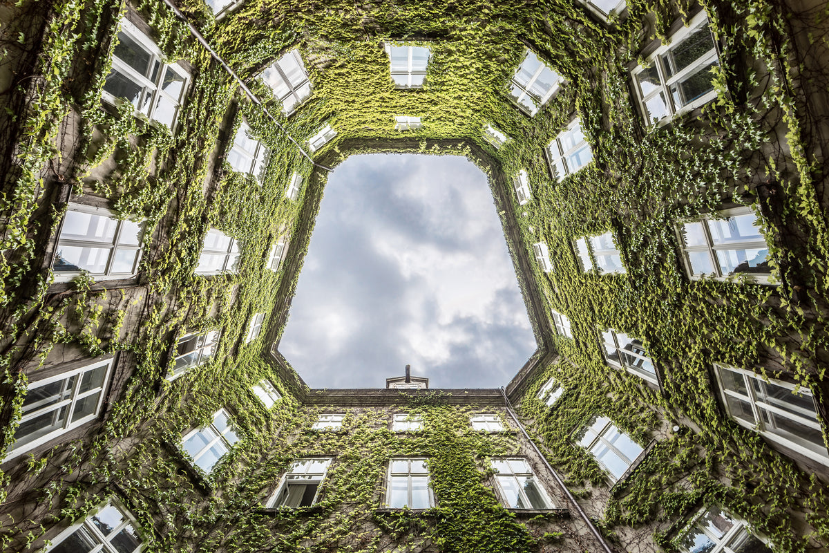 acrylic-print-vienna-courtyard-x