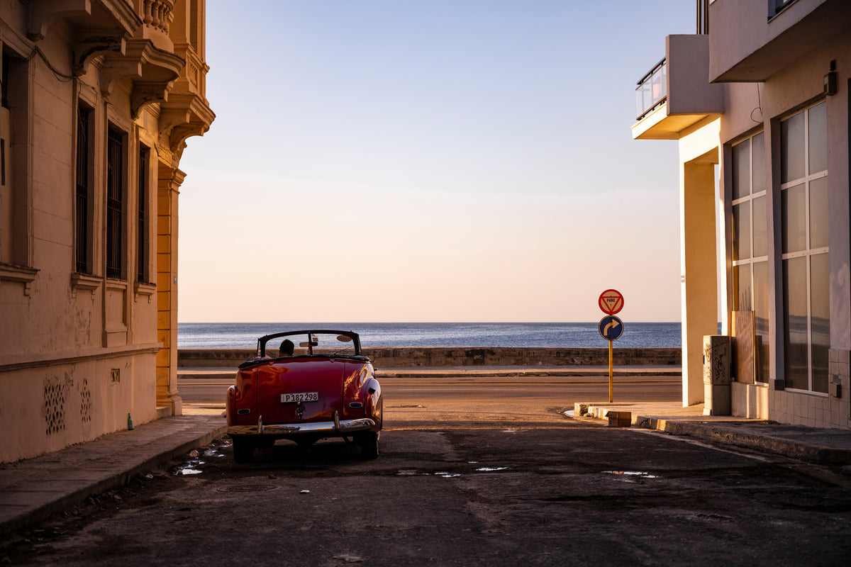 aluminium-print-watching-the-sun-set-havana-x