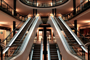 modern-3-piece-canvas-print-escalator-in-shopping-mall