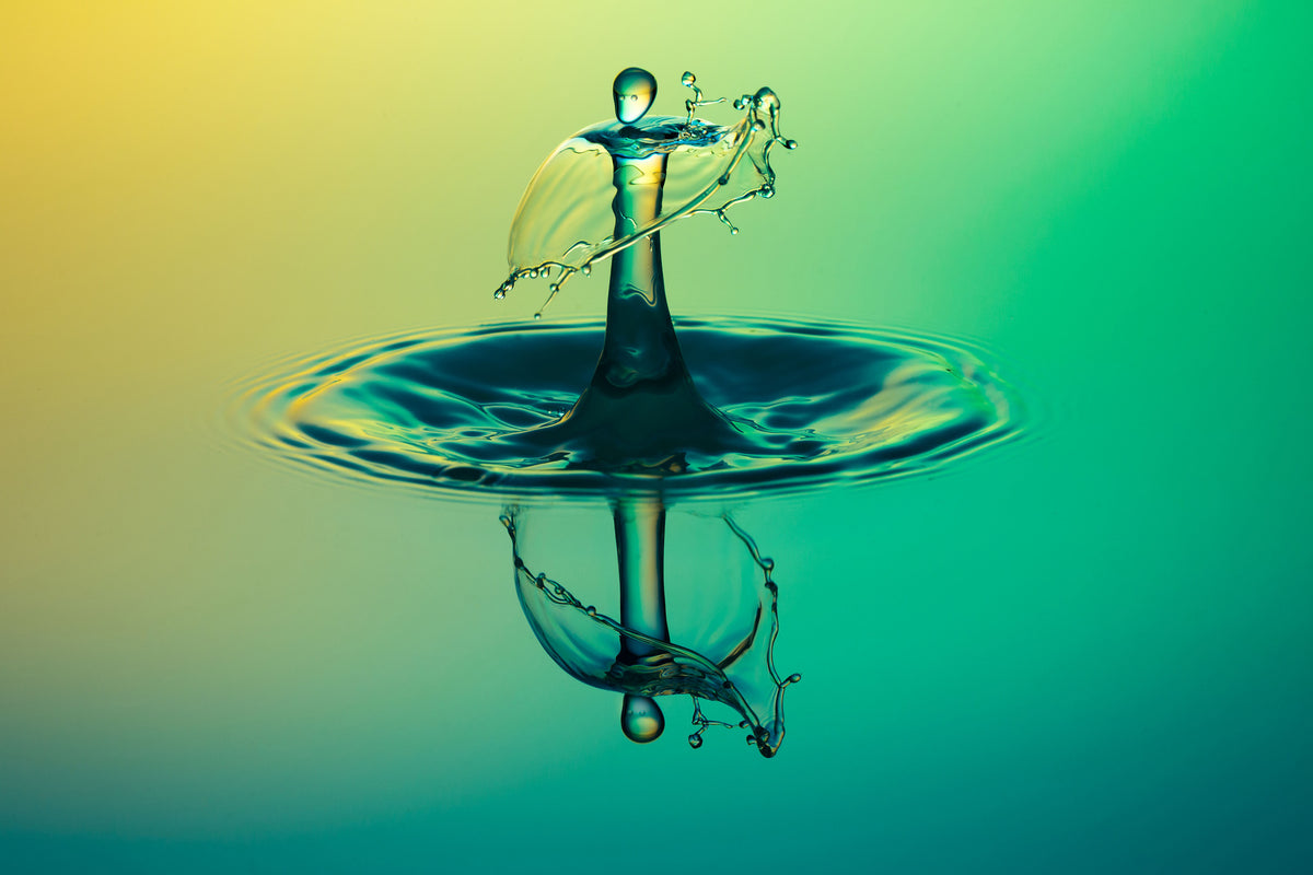 acrylic-print-the-fascinating-drop-of-water