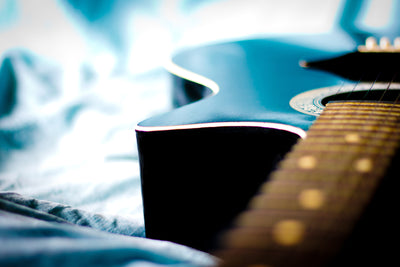 poster-print-close-up-guitar