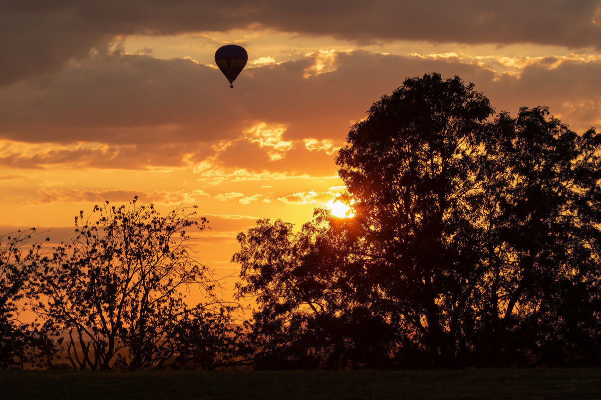 aluminium-print-gentle-flight-over-the-landscape
