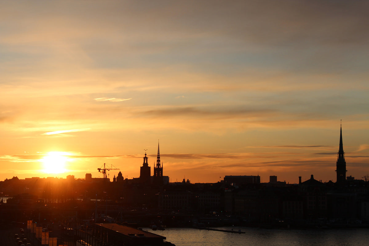 framedposter-print-city-in-the-evening-light