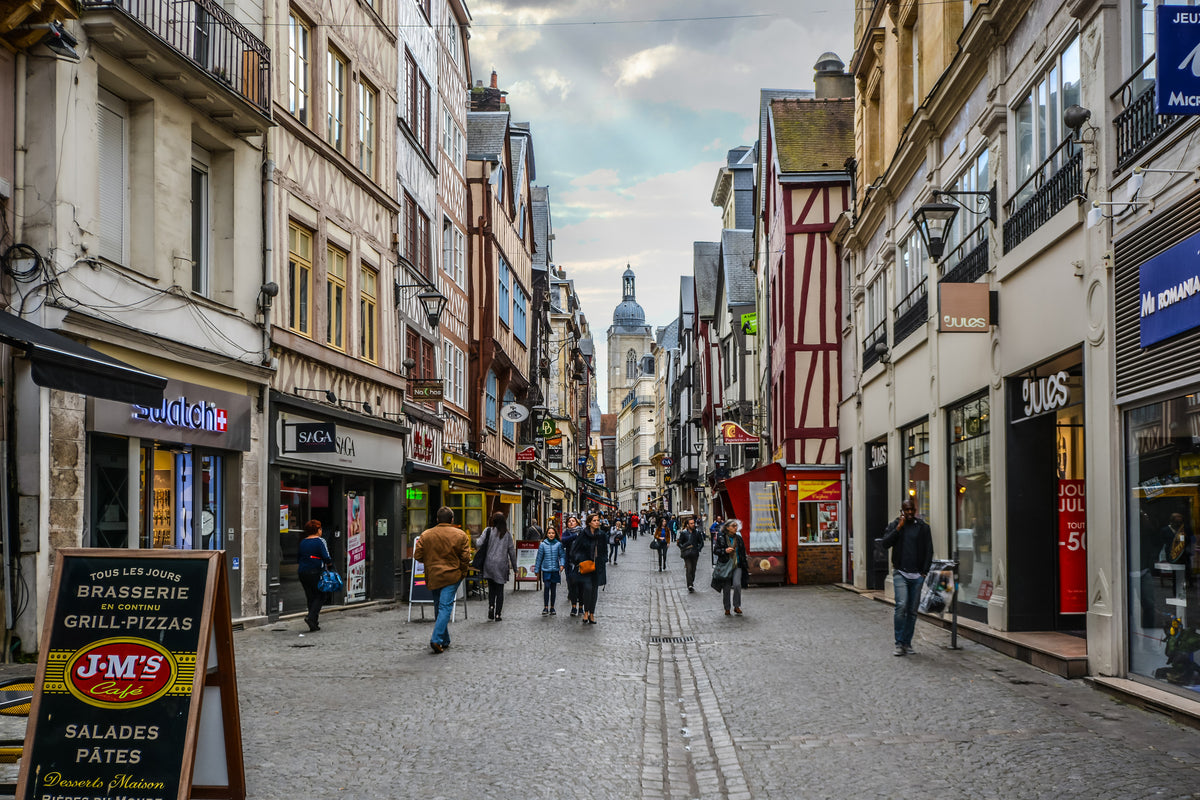 canvas-print-a-shopping-street