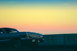 poster-print-vintage-car-in-the-evening-light