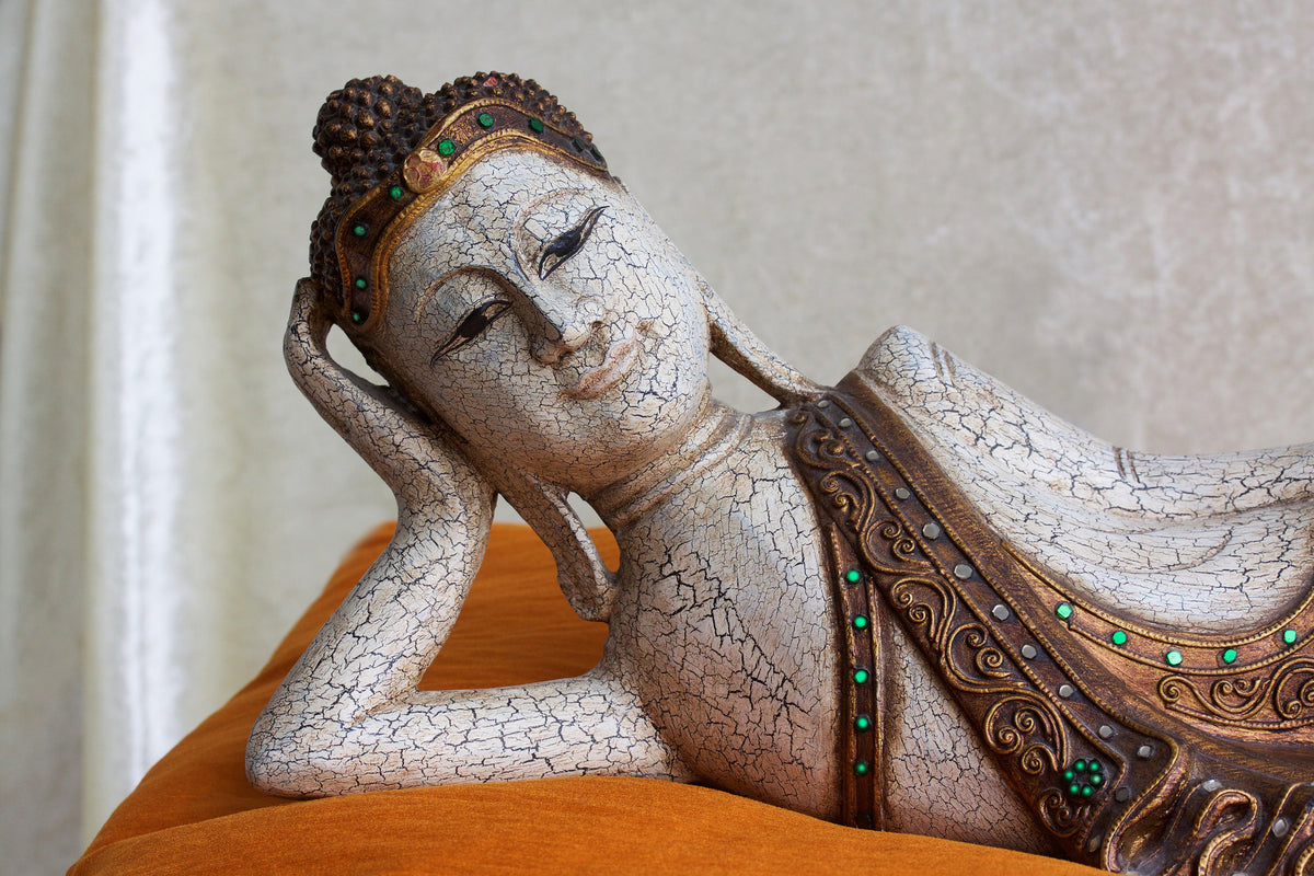 poster-print-a-buddha-sculpture