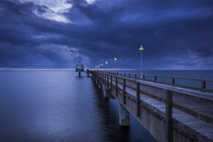 3-piece-aluminium-print-pier-at-night