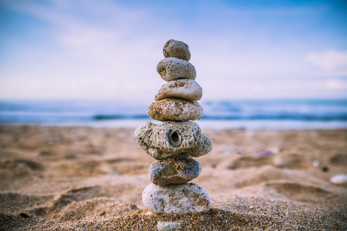canvas-print-stone-pile-on-the-beach