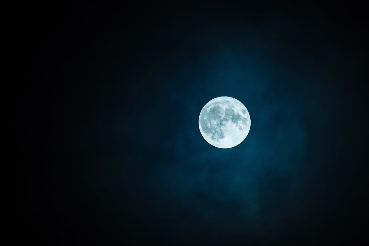 framedposter-print-imposing-full-moon