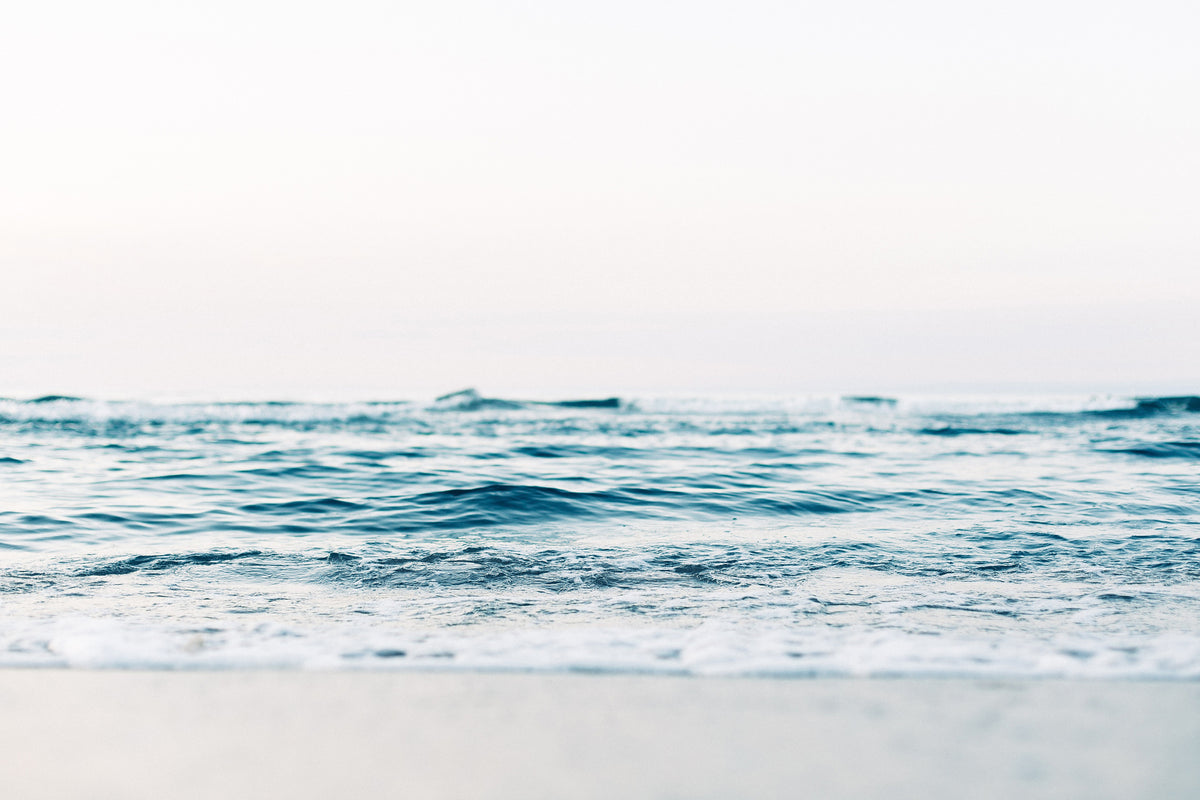 3-piece-aluminium-print-alone-on-the-beach