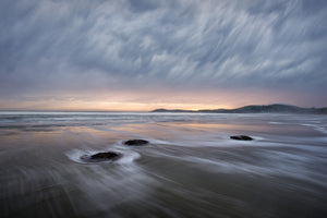 acrylic-print-windy-dawn-at-koekohe-beach