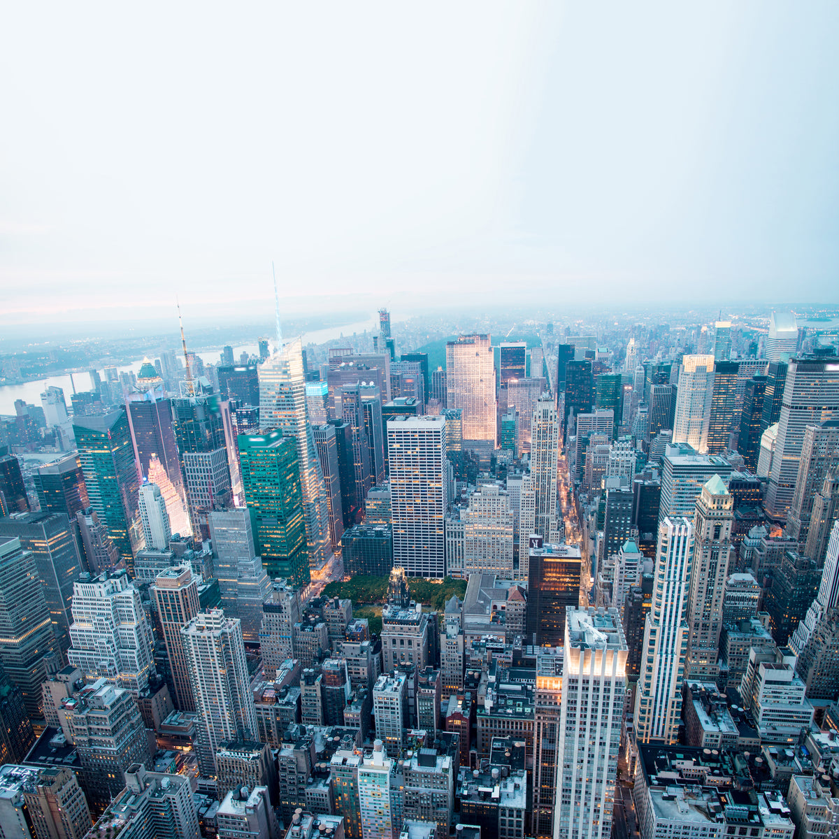 canvas-print-skyline-manhattan-at-dusk